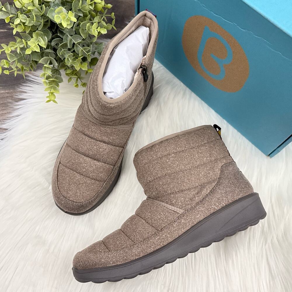 NIB Bzees Glacier 9M Zipper Comfort Lightweight Ankle Boots Booties Taupe